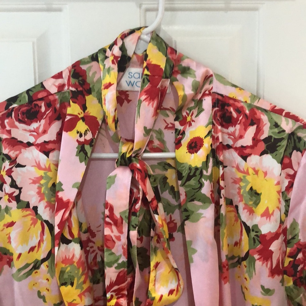 Pink Floral Robe - Picture 2 of 4